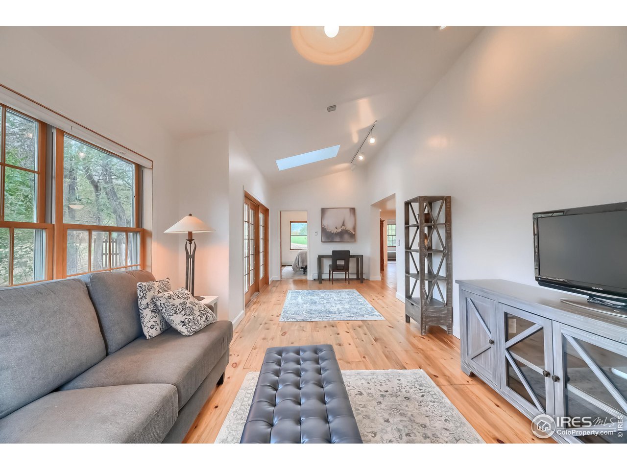 5163 Independence Road Boulder, CO 80301 - Photo 11 of 39 living spaces