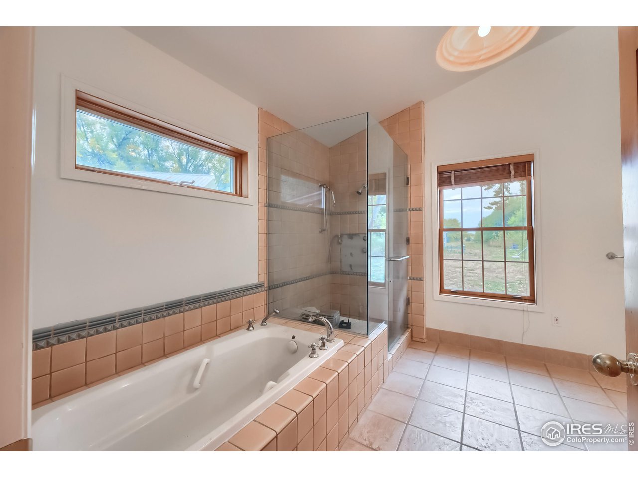 5163 Independence Road Boulder, CO 80301 - Photo 19 of 39 primary bathroom