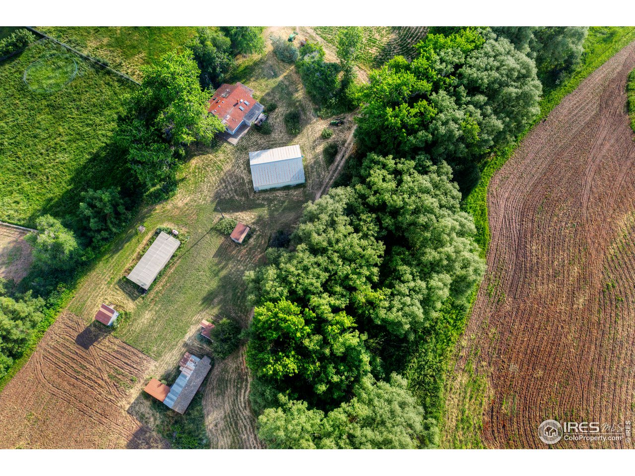 5163 Independence Road Boulder, CO 80301 - Photo 6 of 39 farmhouse and outbuildings