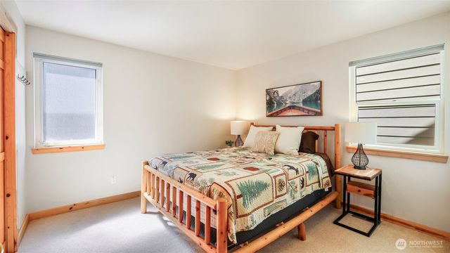 $999,999 | 160 Innsbruck Drive, Snoqualmie Pass, WA 98068