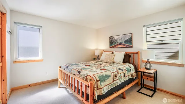 $999,999 | 160 Innsbruck Drive, Snoqualmie Pass, WA 98068