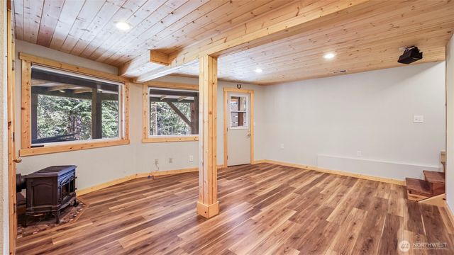 $999,999 | 160 Innsbruck Drive, Snoqualmie Pass, WA 98068