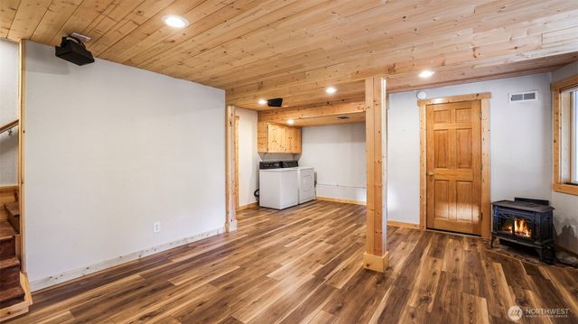 $999,999 | 160 Innsbruck Drive, Snoqualmie Pass, WA 98068