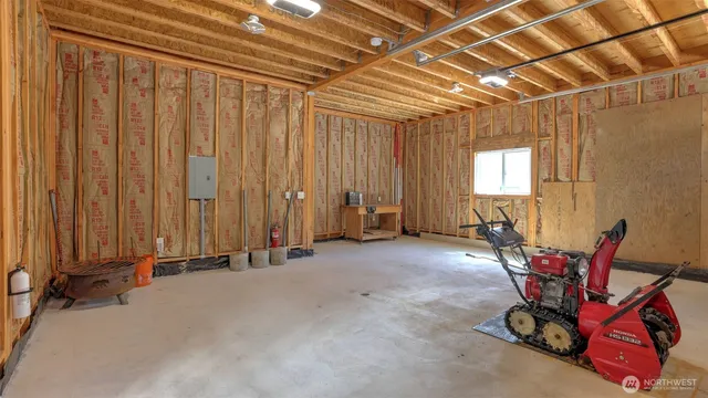 $999,999 | 160 Innsbruck Drive, Snoqualmie Pass, WA 98068