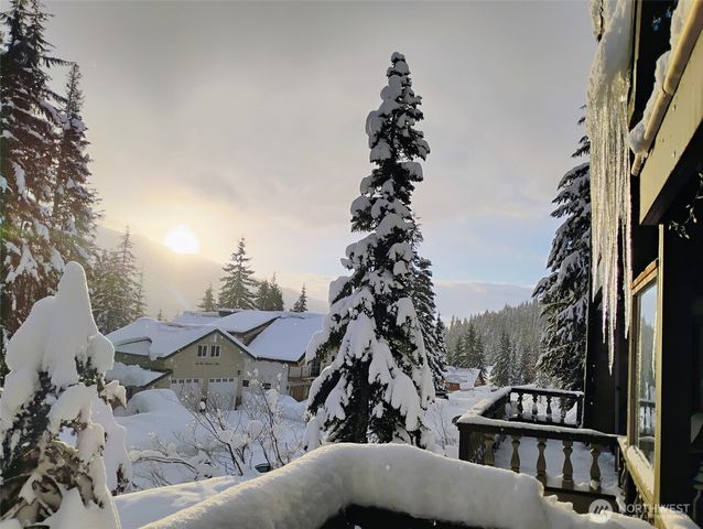 $999,999 | 160 Innsbruck Drive, Snoqualmie Pass, WA 98068