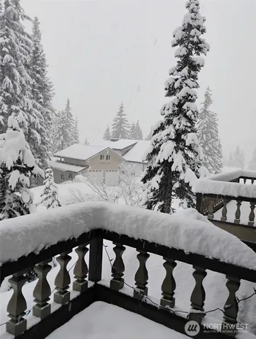 $999,999 | 160 Innsbruck Drive, Snoqualmie Pass, WA 98068