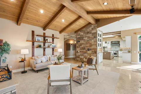 $5,800,000 | 3368 Calle Margarita, Encinitas, CA 92024