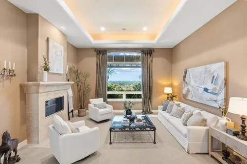 $5,800,000 | 3368 Calle Margarita, Encinitas, CA 92024