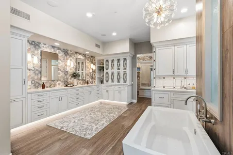 $5,800,000 | 3368 Calle Margarita, Encinitas, CA 92024