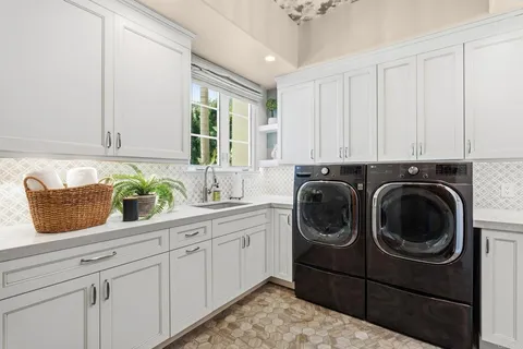 $5,800,000 | 3368 Calle Margarita, Encinitas, CA 92024