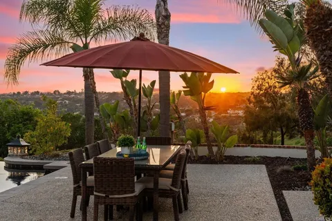 $5,800,000 | 3368 Calle Margarita, Encinitas, CA 92024