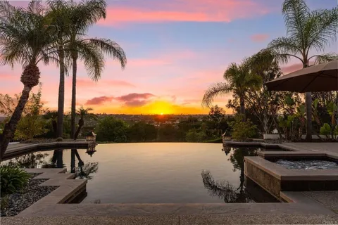 $5,800,000 | 3368 Calle Margarita, Encinitas, CA 92024