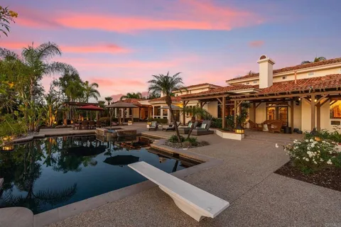 $5,800,000 | 3368 Calle Margarita, Encinitas, CA 92024