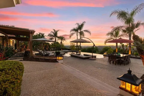 $5,800,000 | 3368 Calle Margarita, Encinitas, CA 92024