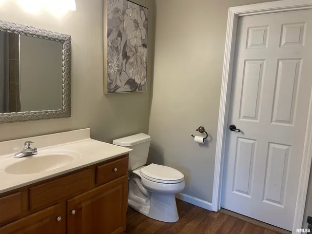 $220,000 | 1204 Barbara Lane, Marion, IL 62959