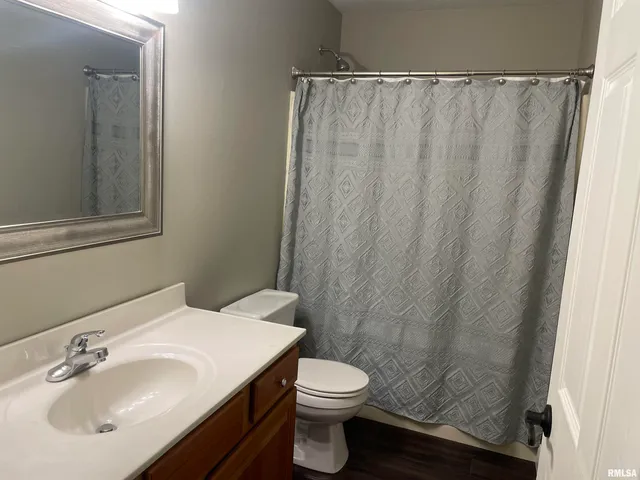 $220,000 | 1204 Barbara Lane, Marion, IL 62959