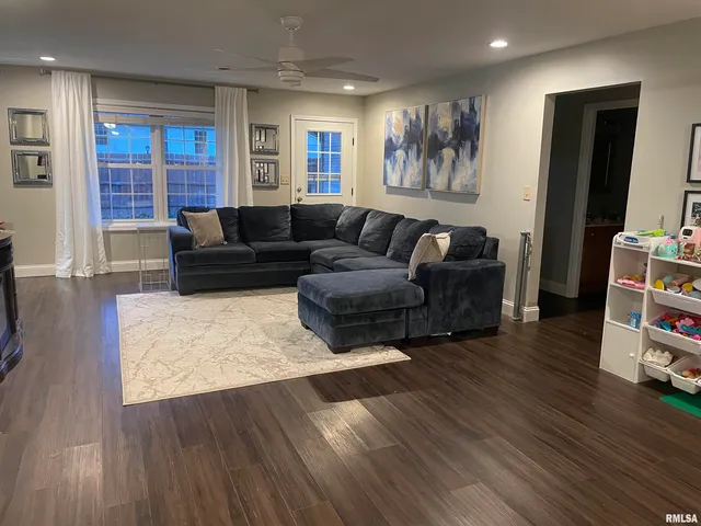 $220,000 | 1204 Barbara Lane, Marion, IL 62959