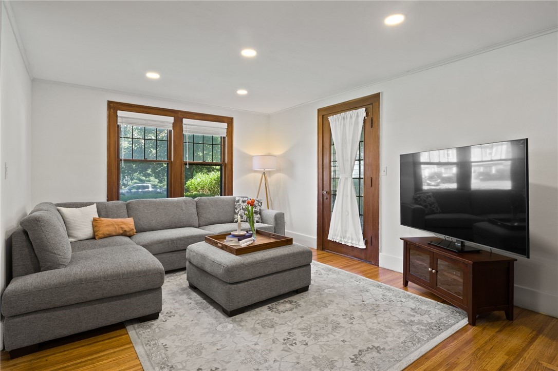 29 Stonehenge Road Irondequoit, NY 14609 - Photo 3 of 30