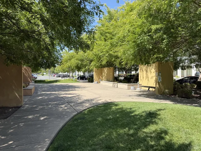 $355,000 | 965 Doubles Drive, Unit 216, Santa Rosa, CA 95407