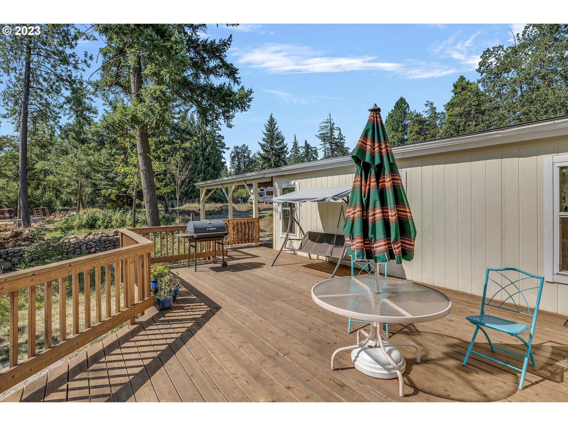 1415 Country Club Road Hood River, OR 97031 - Photo 7 of 46 Gallery Image 7