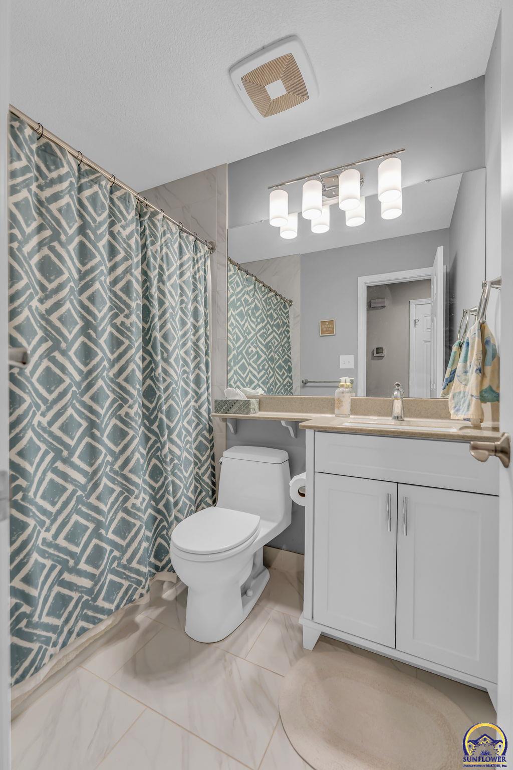 5709 Southwest Quail Cove Circle Topeka, KS 66614 - Photo 16 of 21