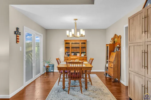 $289,900 | 5709 Southwest Quail Cove Circle, Topeka, KS 66614