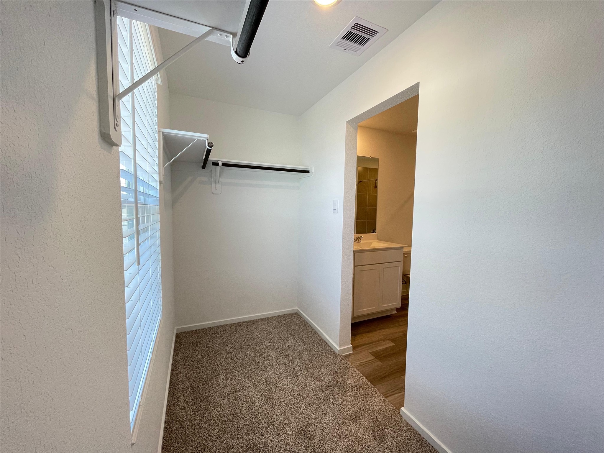 923 Moon Drop Lane Houston, TX 77090 - Photo 18 of 26