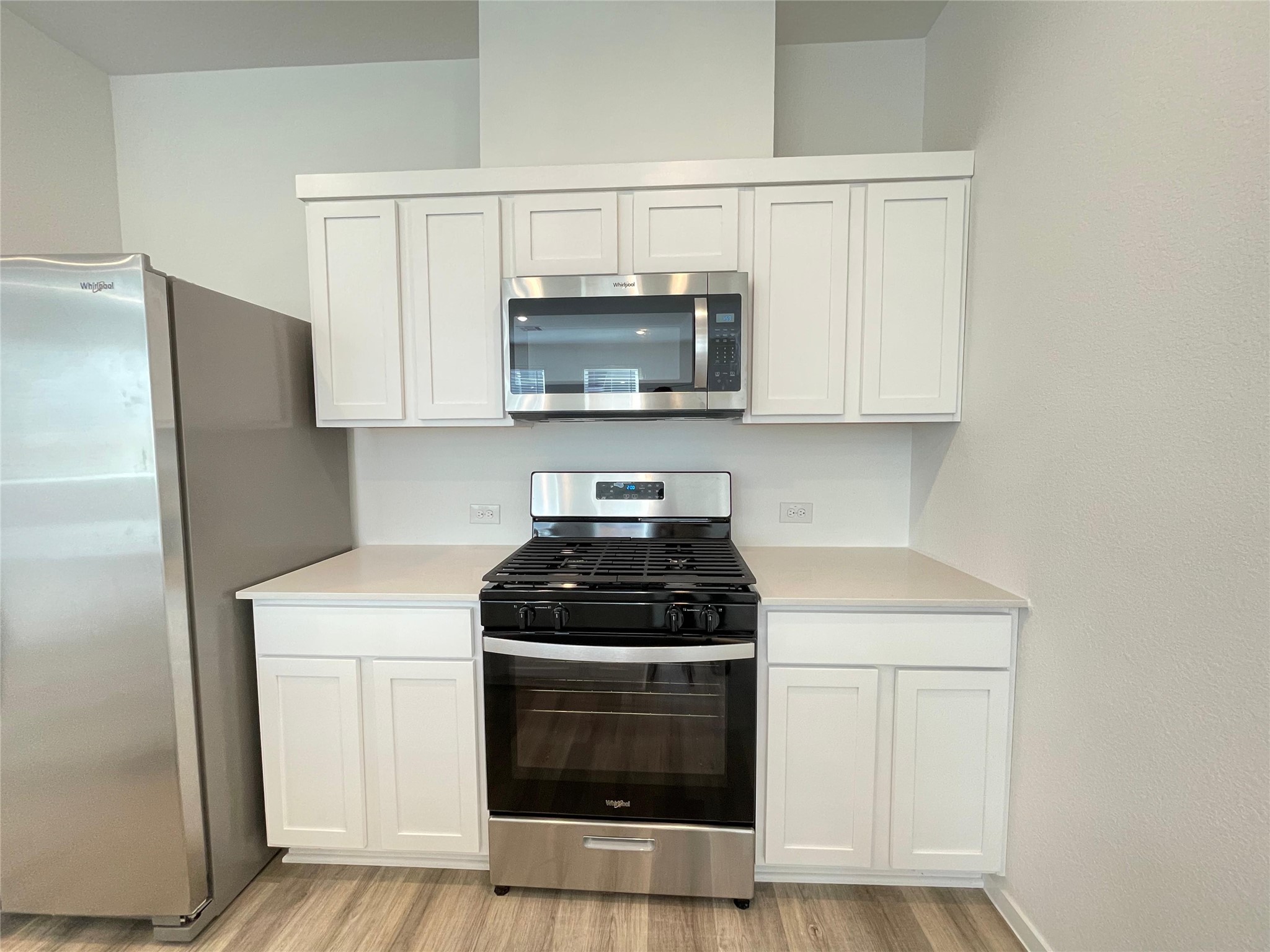 923 Moon Drop Lane Houston, TX 77090 - Photo 8 of 26