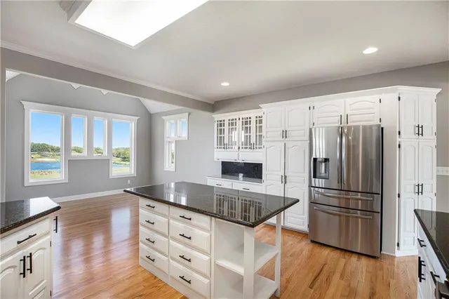 $1,950,000 | 2600 Northwest 108th Street, Kansas City, MO 64154