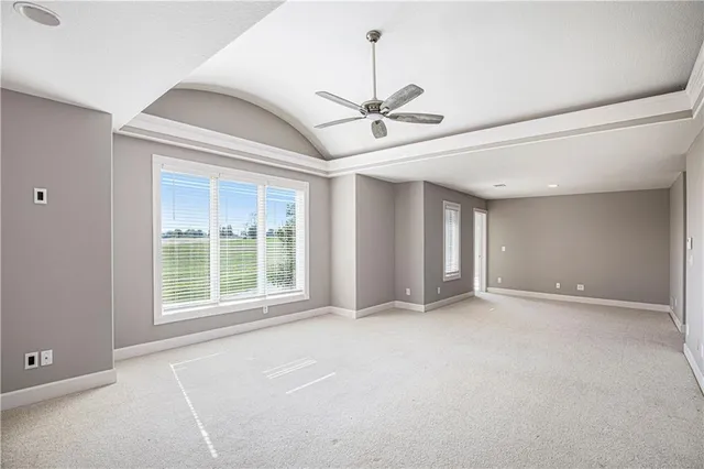 $1,950,000 | 2600 Northwest 108th Street, Kansas City, MO 64154