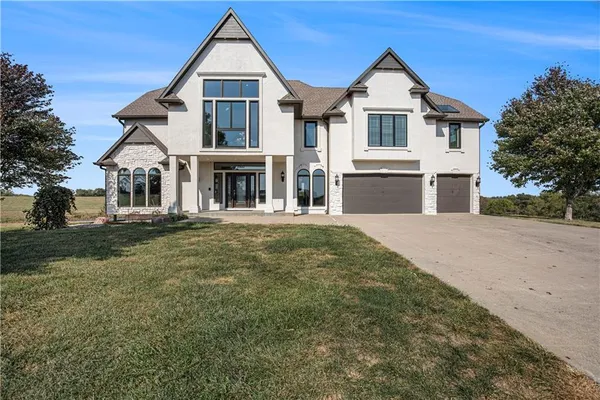 $1,750,000 | 2600 Northwest 108th Street, Kansas City, MO 64154