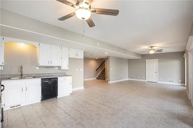 $1,950,000 | 2600 Northwest 108th Street, Kansas City, MO 64154