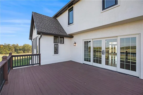 $1,750,000 | 2600 Northwest 108th Street, Kansas City, MO 64154