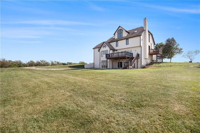 $1,950,000 | 2600 Northwest 108th Street, Kansas City, MO 64154