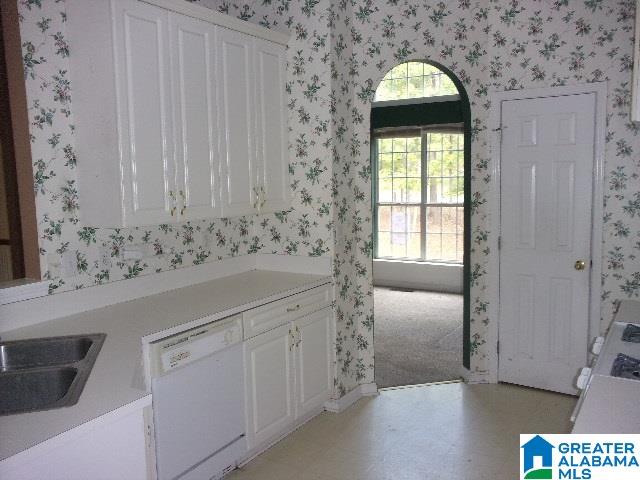 8451 Bluff Ridge Road Bessemer, AL 35022 - Photo 8 of 17