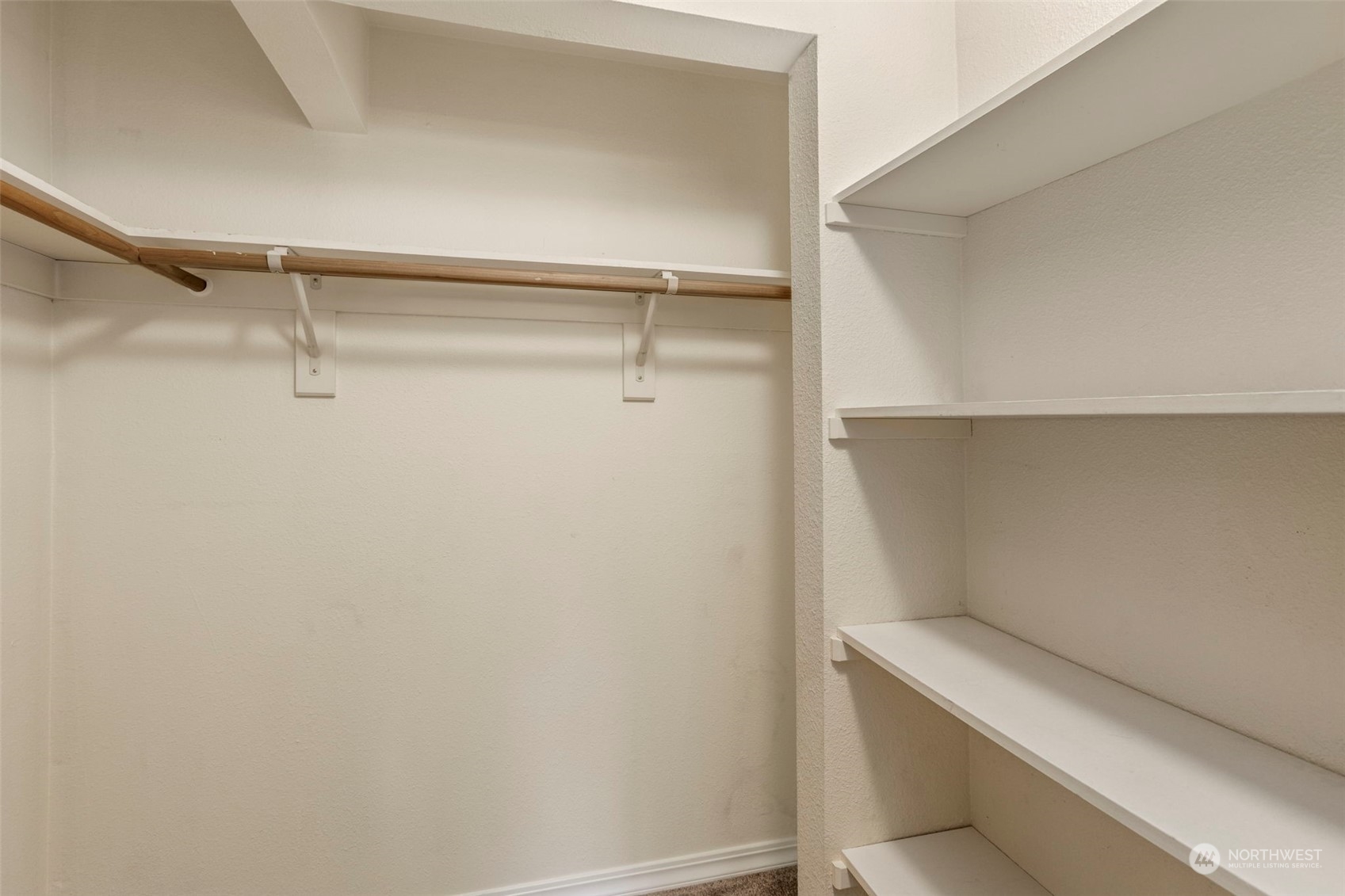 13009 East Gibson Road, Unit R232 Everett, WA 98204 - Photo 8 of 28 Gallery Image 8