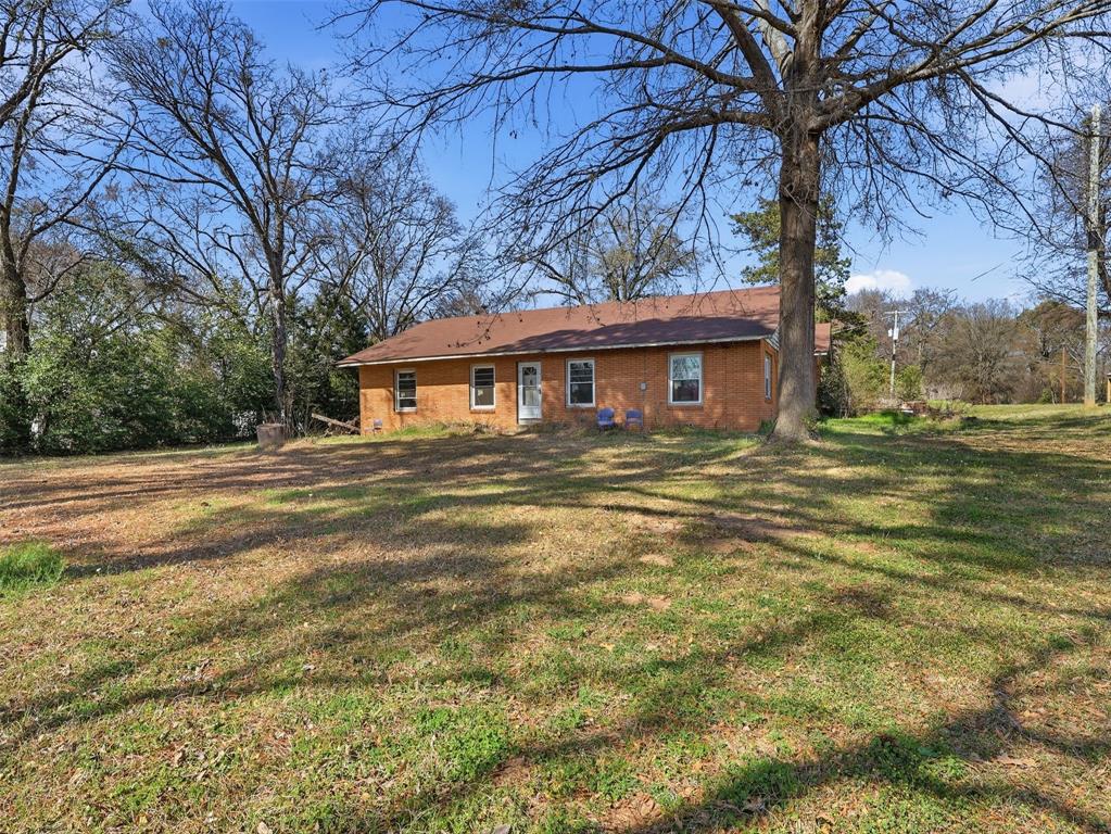 615 Quitman Street Pittsburg, TX 75686 - Photo 12 of 30