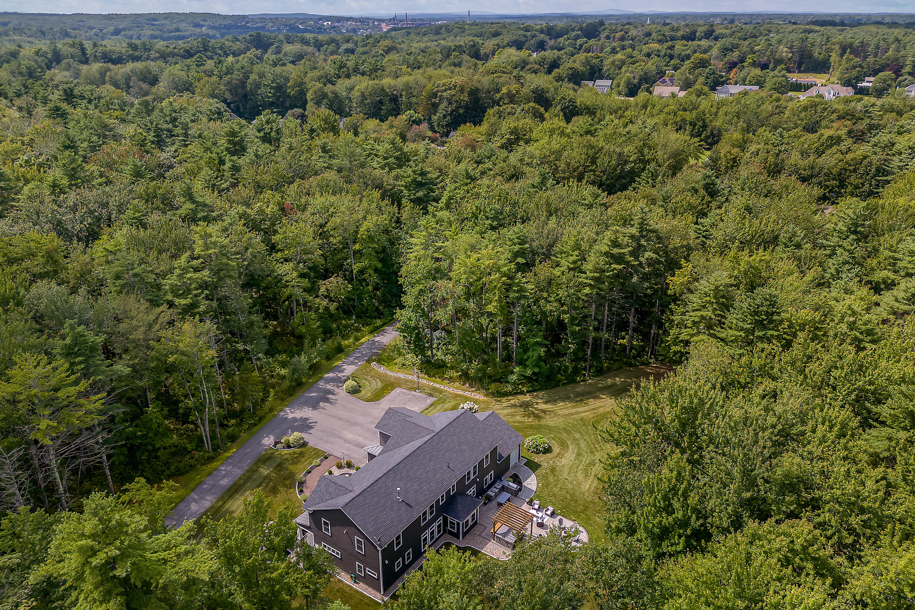 2 Rachel Lane Saco, ME 04072 - Photo 7 of 110 2 Rachel Ln_112