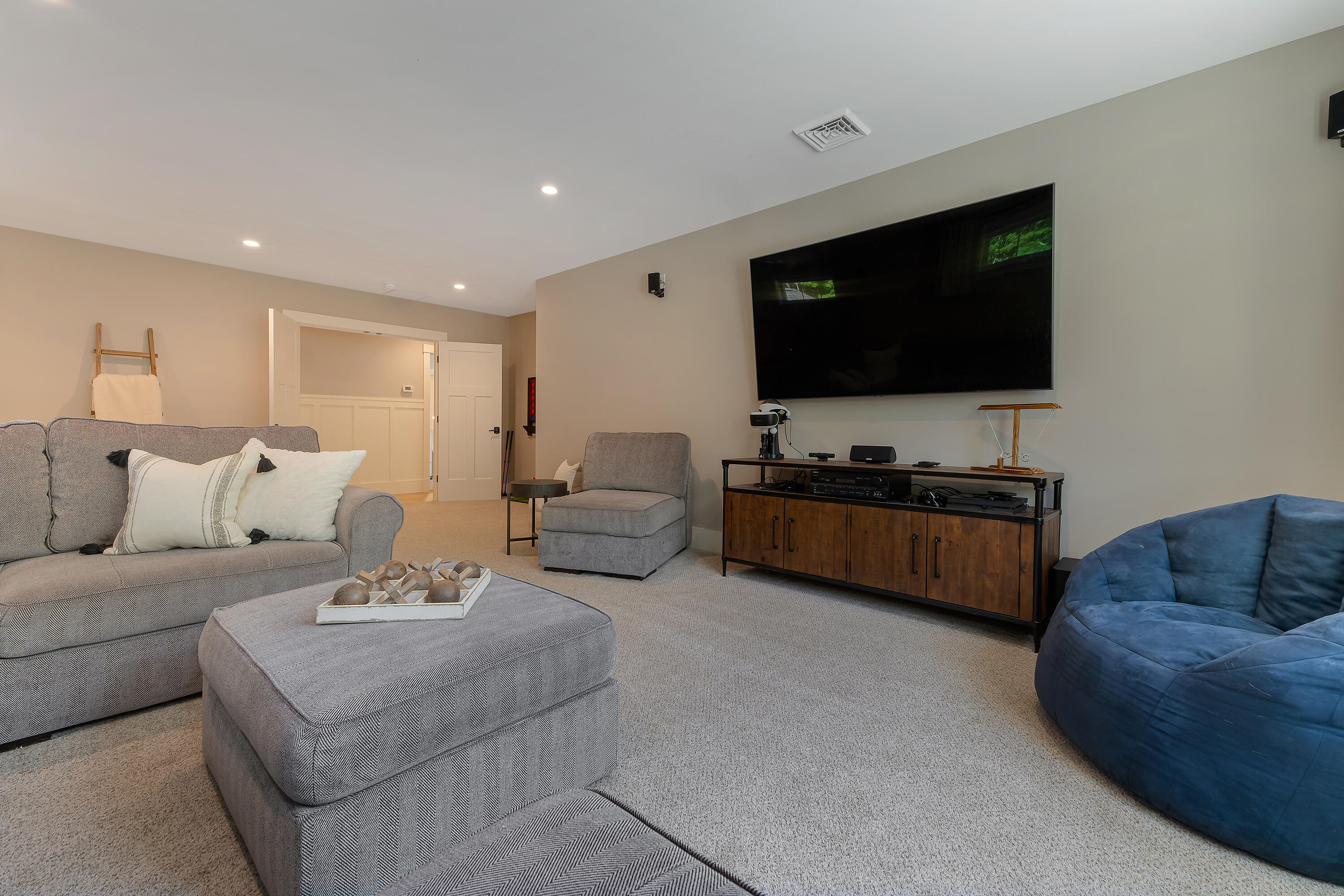 2 Rachel Lane Saco, ME 04072 - Photo 94 of 110 2 Rachel Ln_203