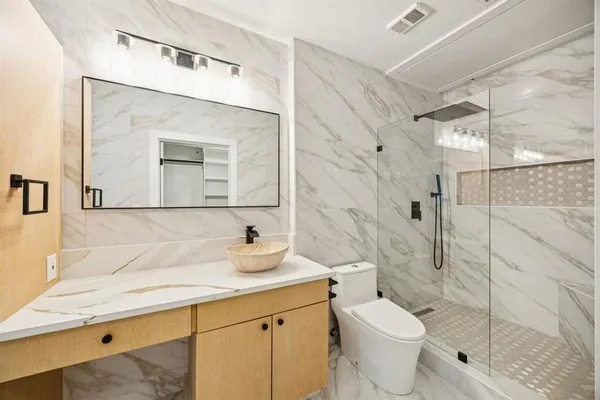 $425,000 | 3225 Turtle Creek Boulevard, Unit 142, Dallas, TX 75219