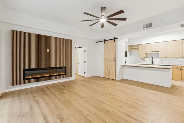 $425,000 | 3225 Turtle Creek Boulevard, Unit 142, Dallas, TX 75219