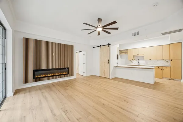 $425,000 | 3225 Turtle Creek Boulevard, Unit 142, Dallas, TX 75219