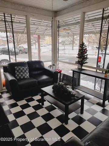 $950 | 136 Chestnut Street, Unit BSMT, Dunmore, PA 18512