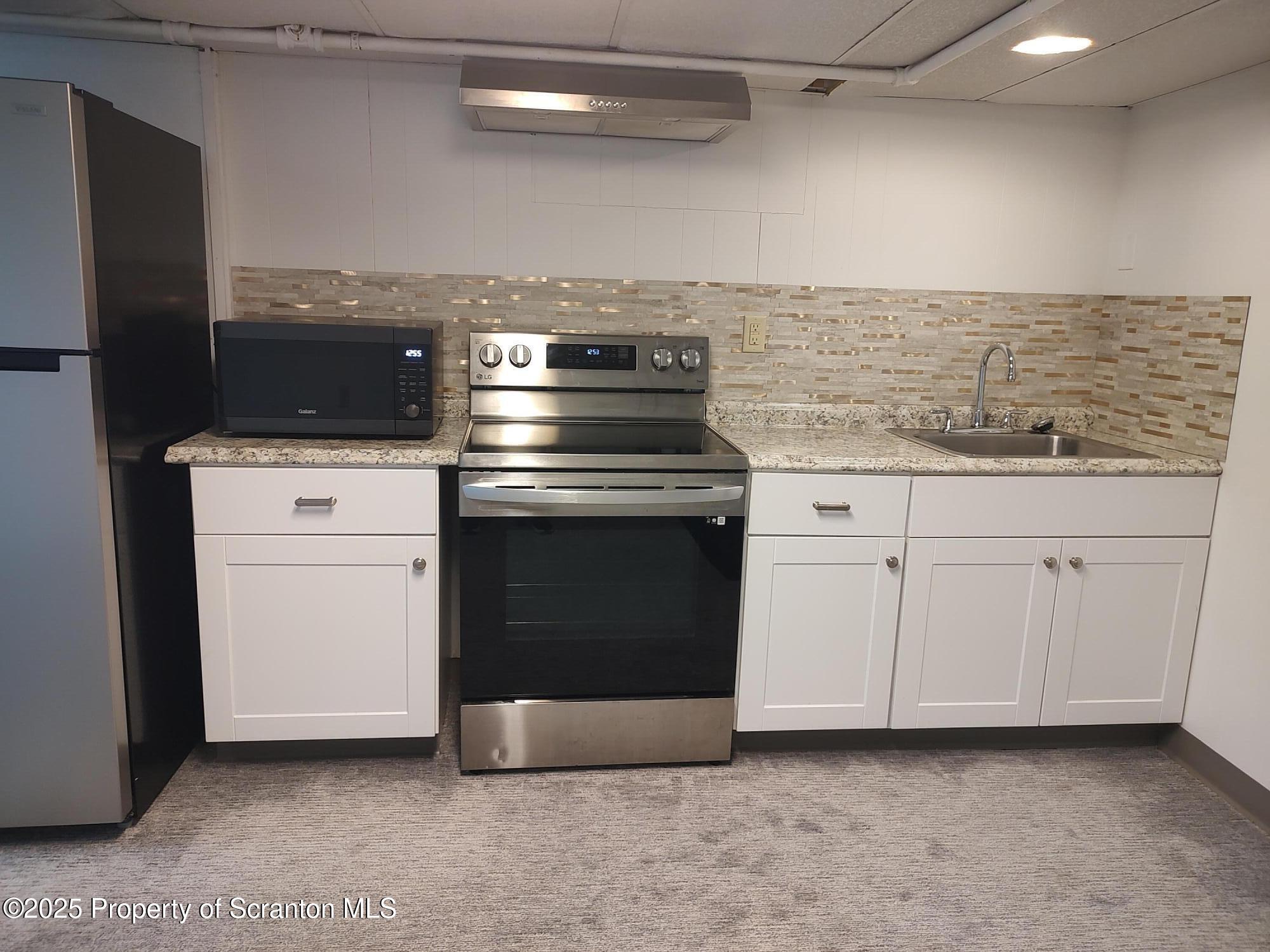 136 Chestnut Street, Unit BSMT Dunmore, PA 18512 - Photo 2 of 22 Kitchen