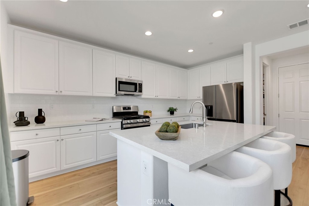 352 Lilly Street Rialto, CA 92376 - Photo 13 of 36