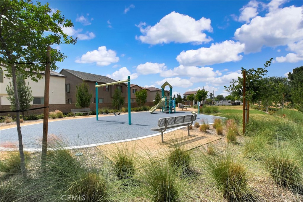 352 Lilly Street Rialto, CA 92376 - Photo 35 of 36