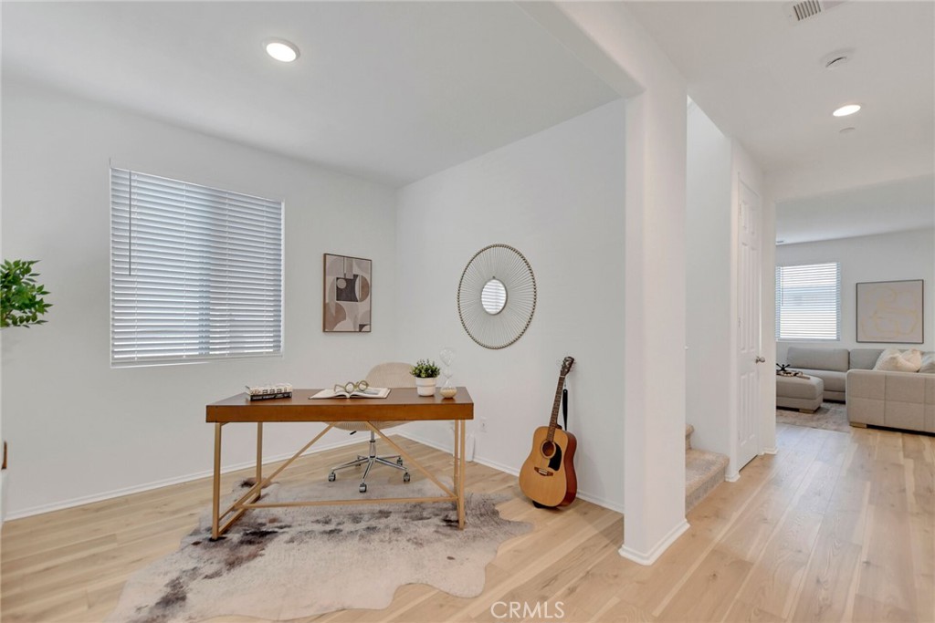 352 Lilly Street Rialto, CA 92376 - Photo 6 of 36