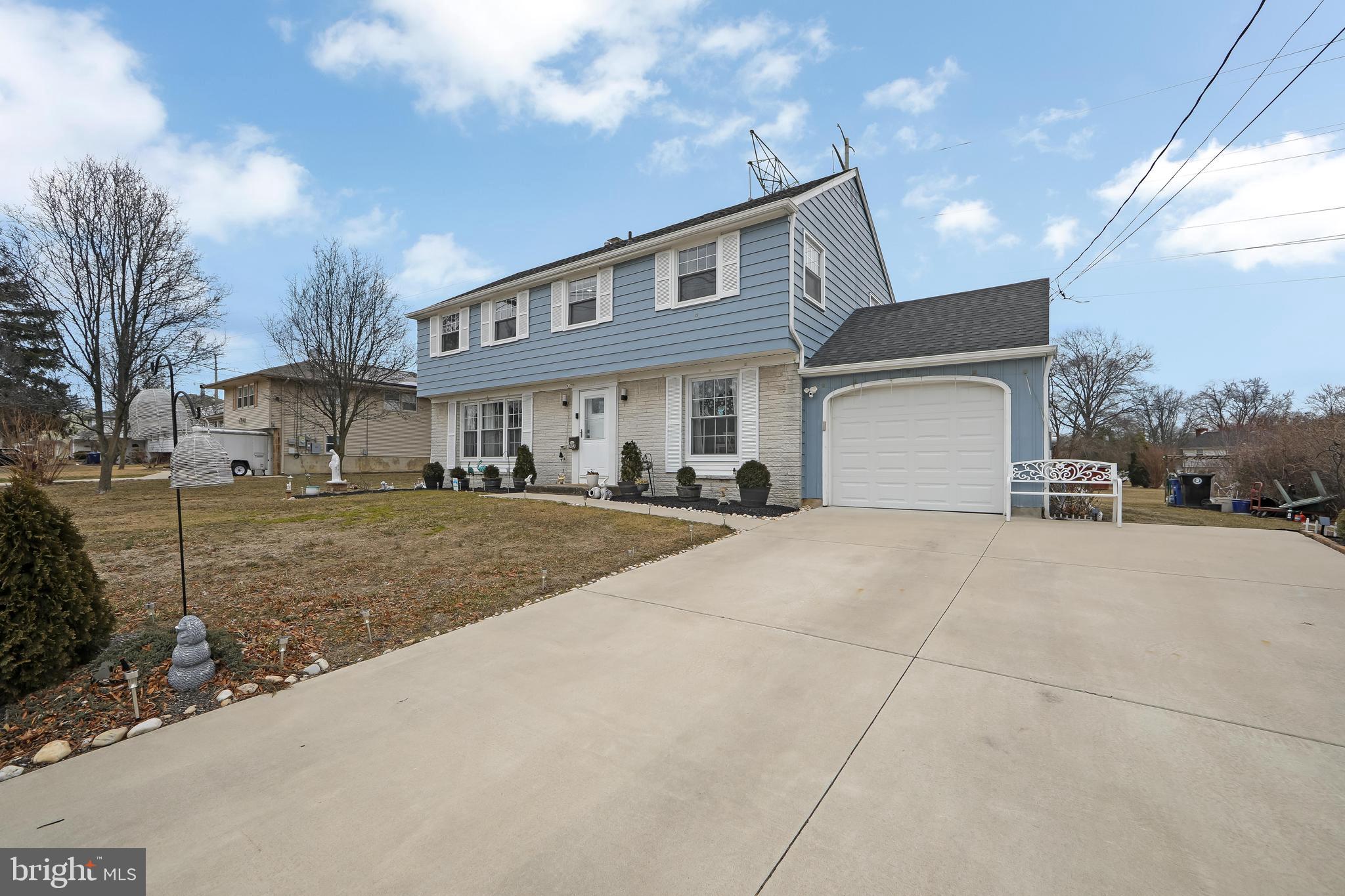 702 Hilltop Road Cinnaminson, NJ 08077 - Photo 1 of 34 Gallery Image 1