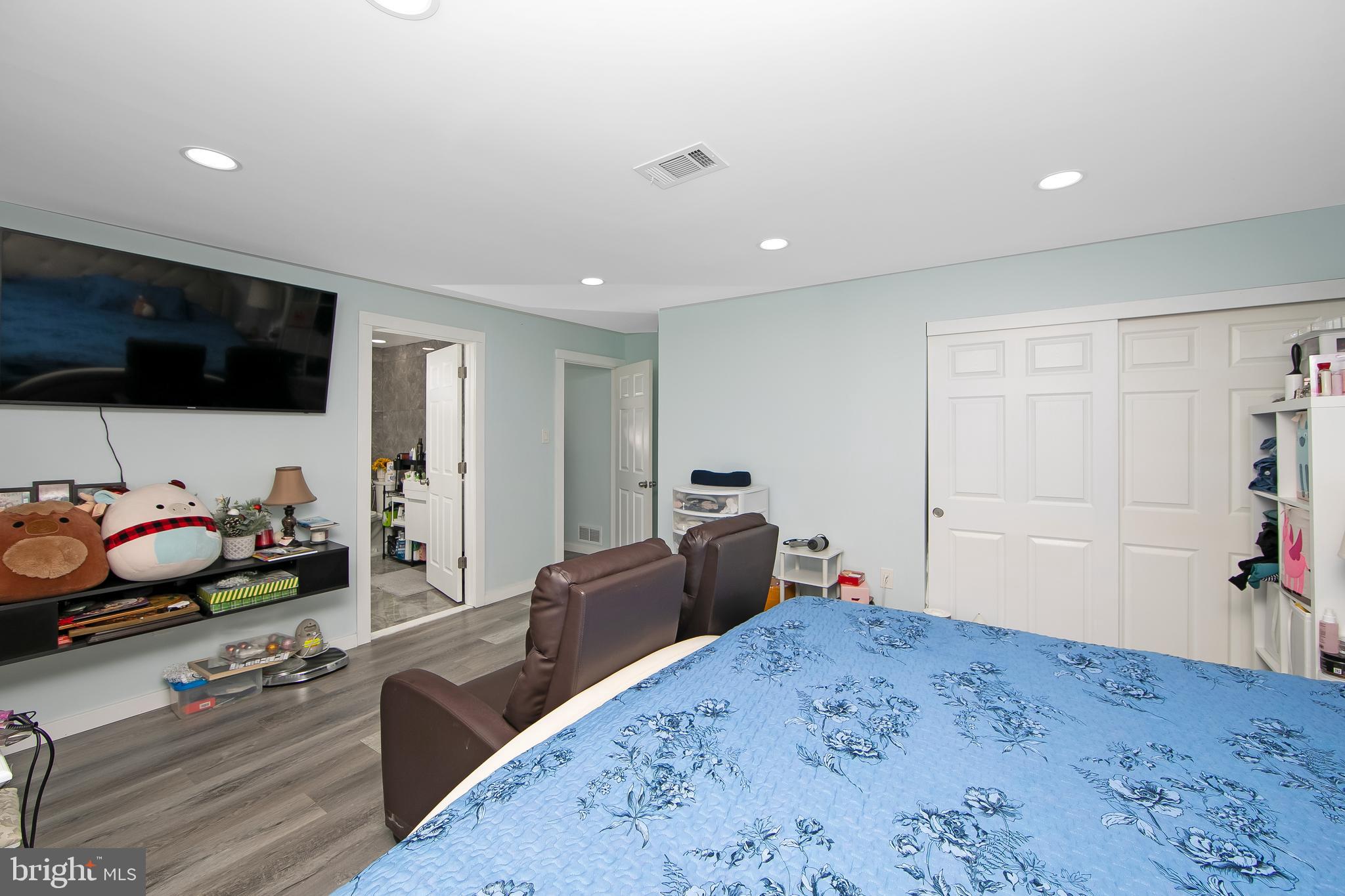 702 Hilltop Road Cinnaminson, NJ 08077 - Photo 15 of 34 Gallery Image 15