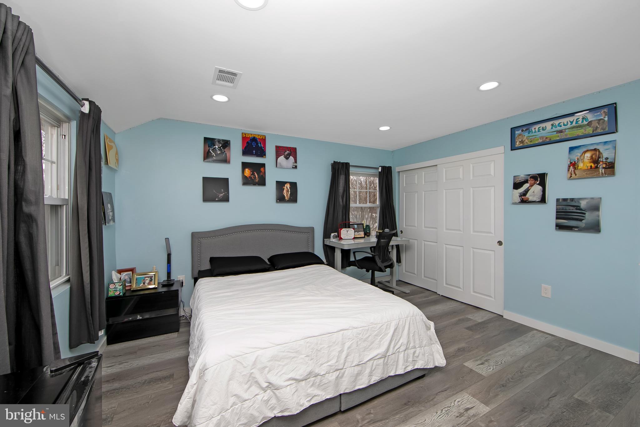 702 Hilltop Road Cinnaminson, NJ 08077 - Photo 20 of 34 Gallery Image 20